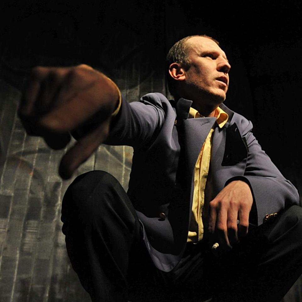 <b>Martin McDonagh: UJETÁ RUKA (Behanding in Spokane)</b><br><br>Martin Finger

<br><br>foto:  Pavel Nesvadba