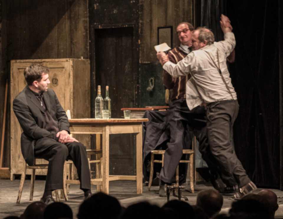 <b>Martin McDonagh: OSIŘELÝ ZÁPAD</b><br><br>Ondřej Sokol, Jaromír Dulava, Marek Taclík

<br><br>foto:  Pavel Nesvadba