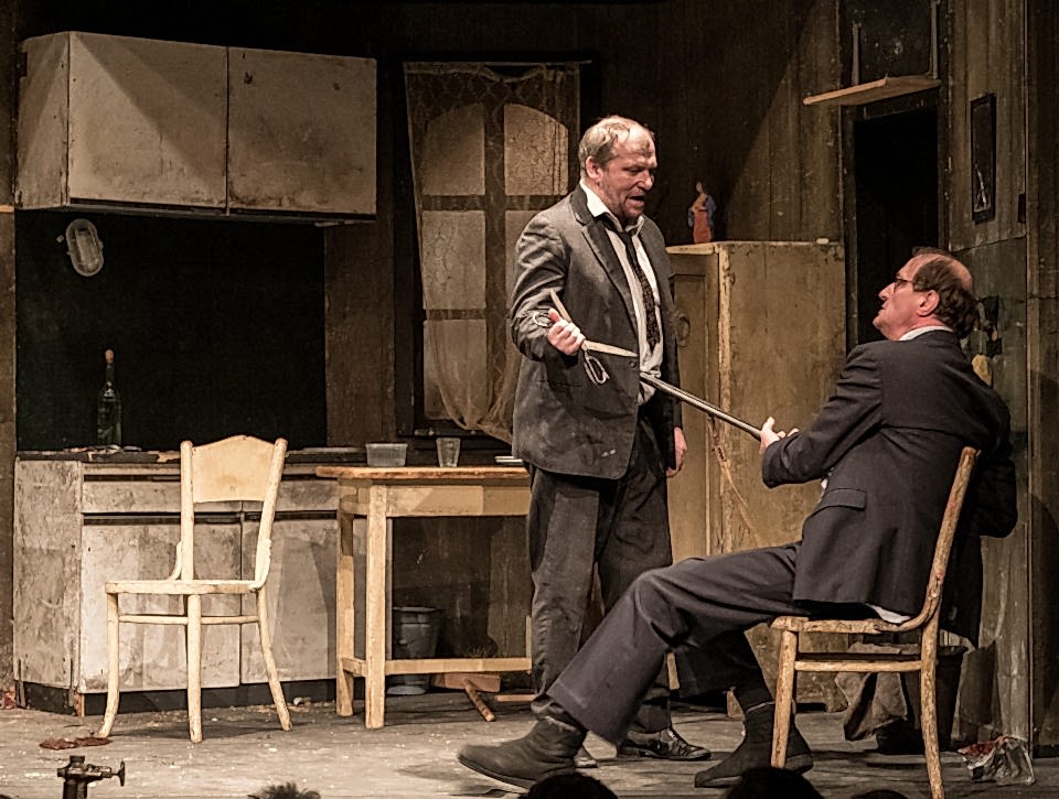 <b>Martin McDonagh: OSIŘELÝ ZÁPAD</b><br><br>Marek Taclík, Jaromír Dulava

<br><br>foto:  Pavel Nesvadba