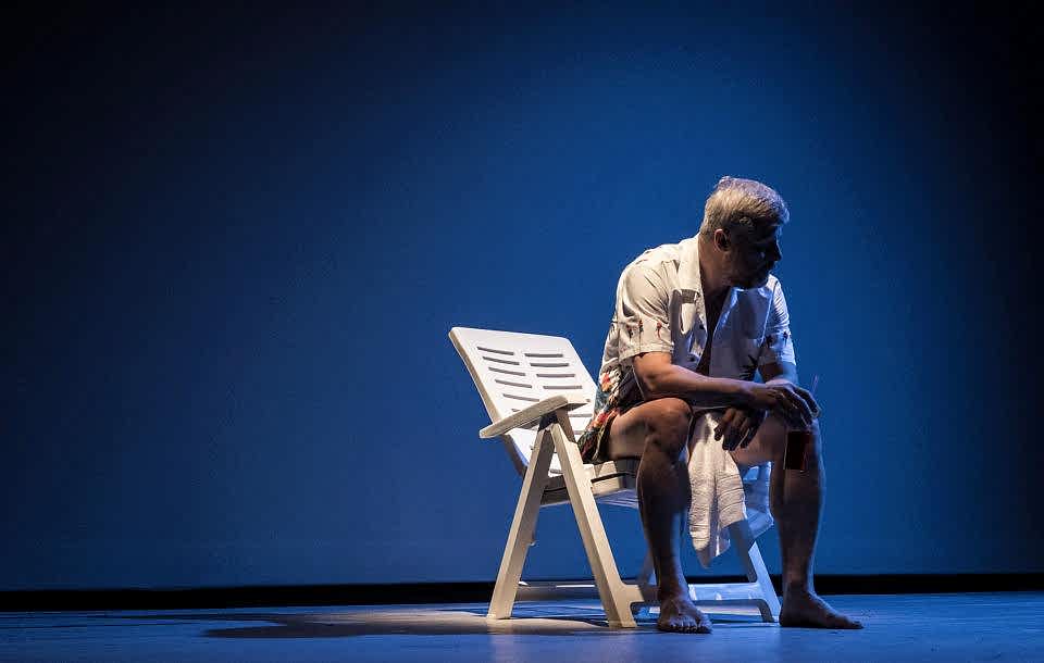 <b>Tracy Letts: LINDA VISTA</b><br><br>Vasil Fridrich

<br><br>foto:  Pavel Nesvadba