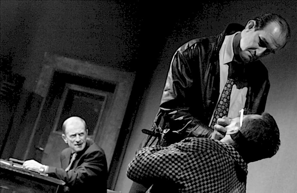 7_Pan_Polstar. Martin McDonagh: Pan Polštář

(režie Ondřej Sokol, 2005; Michal Pavlata, Jaromír Dulava a Ondřej Vetchý)

Foto Pavel Nesvadba