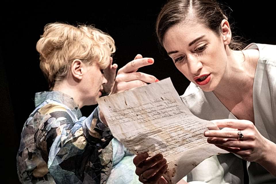 <b>William Shakespeare: MACBETH</b><br><br>Lucie Žáčková, Marta Dancingerová

<br><br>foto:  Pavel Nesvadba